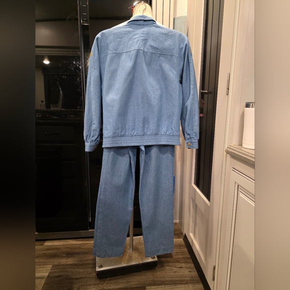 City Girl Sport Light Blue Denim Set w/ Gold Accents - Picture 4 of 14